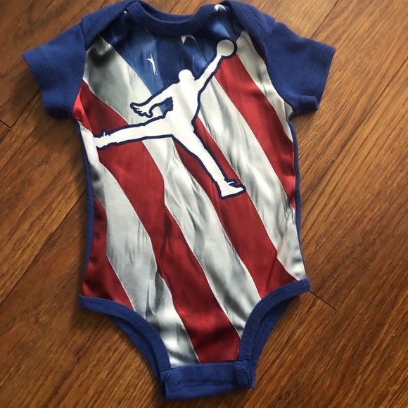 Jordan onesie bundle - Picture 3 of 3